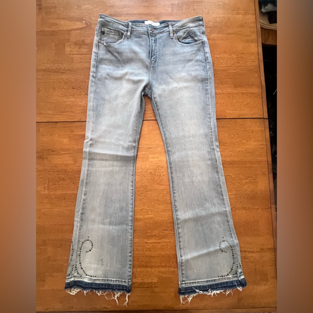 KanCan Women's Light Blue Straight Leg Jeans